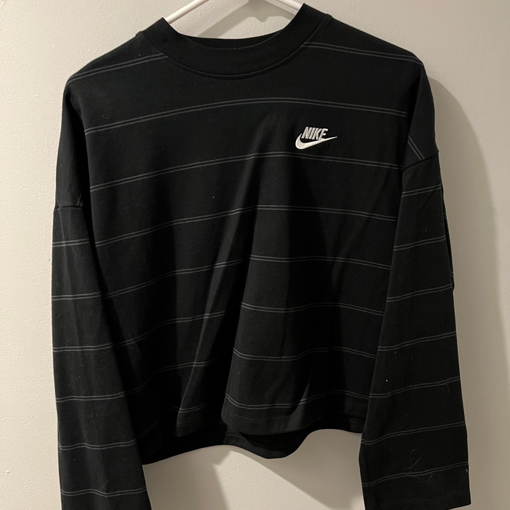 Nike cropped crewneck